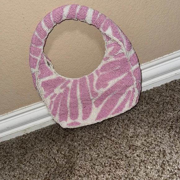 Pink and White Beaded Patterned Handbag - Picture 2 of 7